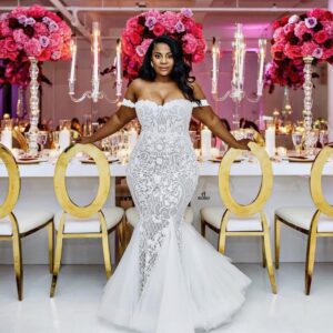 elegant mermaid bridal gown lace detail