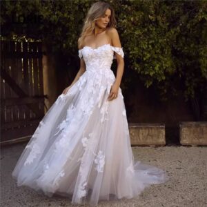 a line wedding dress sweetheart lace bodice