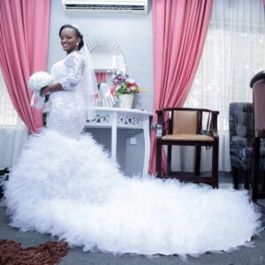 lace illusion long sleeve mermaid wedding dress court train