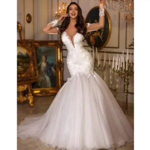 illusion-sleeve-mermaid-wedding-dress-fitted-silhouette