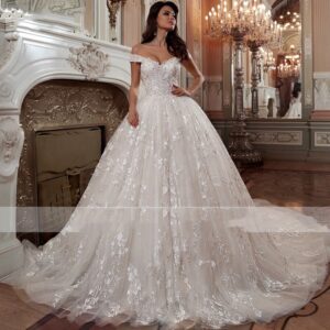 lace-applique-ball-gown-wedding-dress-chapel-train