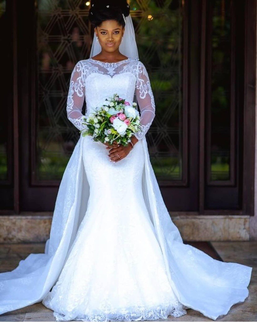 lace-fit-and-flare-wedding-dress-court-train