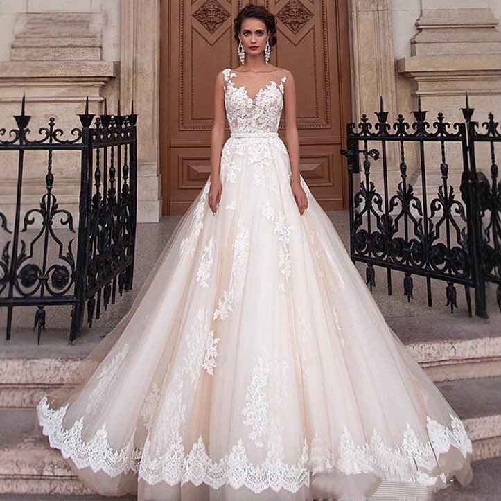 lace-trim-hem-tulle-a-line-wedding-dress