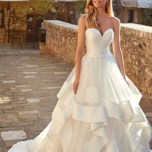 sweetheart-a-line-wedding-dress-layered-tulle-skirt